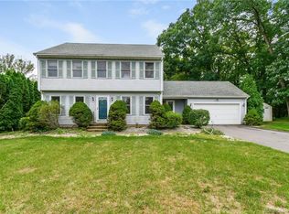 2 Anthony Ave, Cromwell, CT 06416
