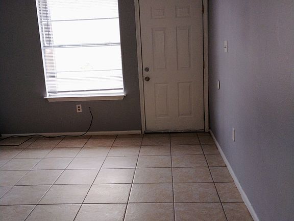4th image of 5245 Kimberlin Dr #A