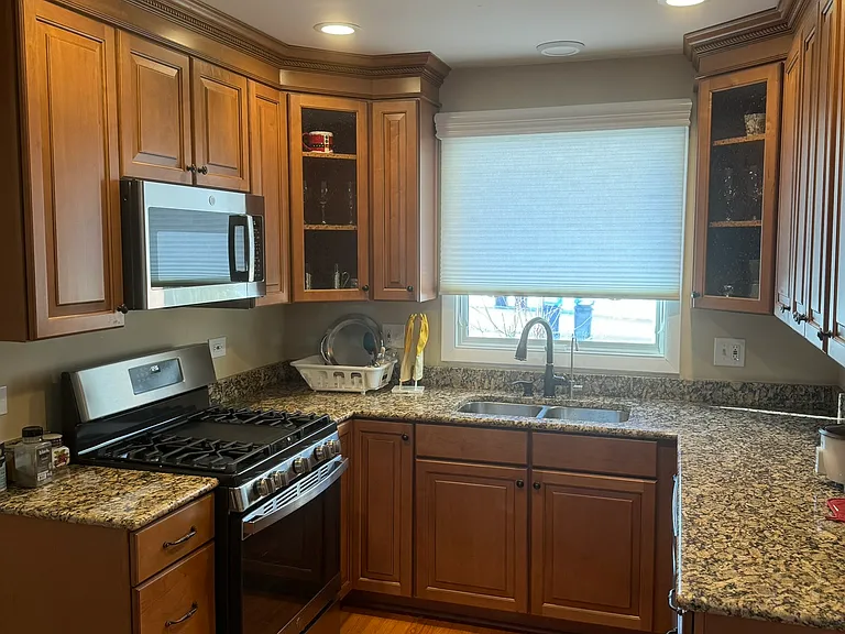 This is the shared kitchen with the landlord