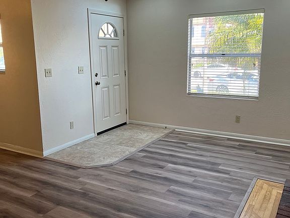 5th image of 950 Law St #952-A