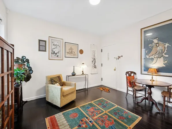 4 W 105th St APT 3F, New York, NY 10025