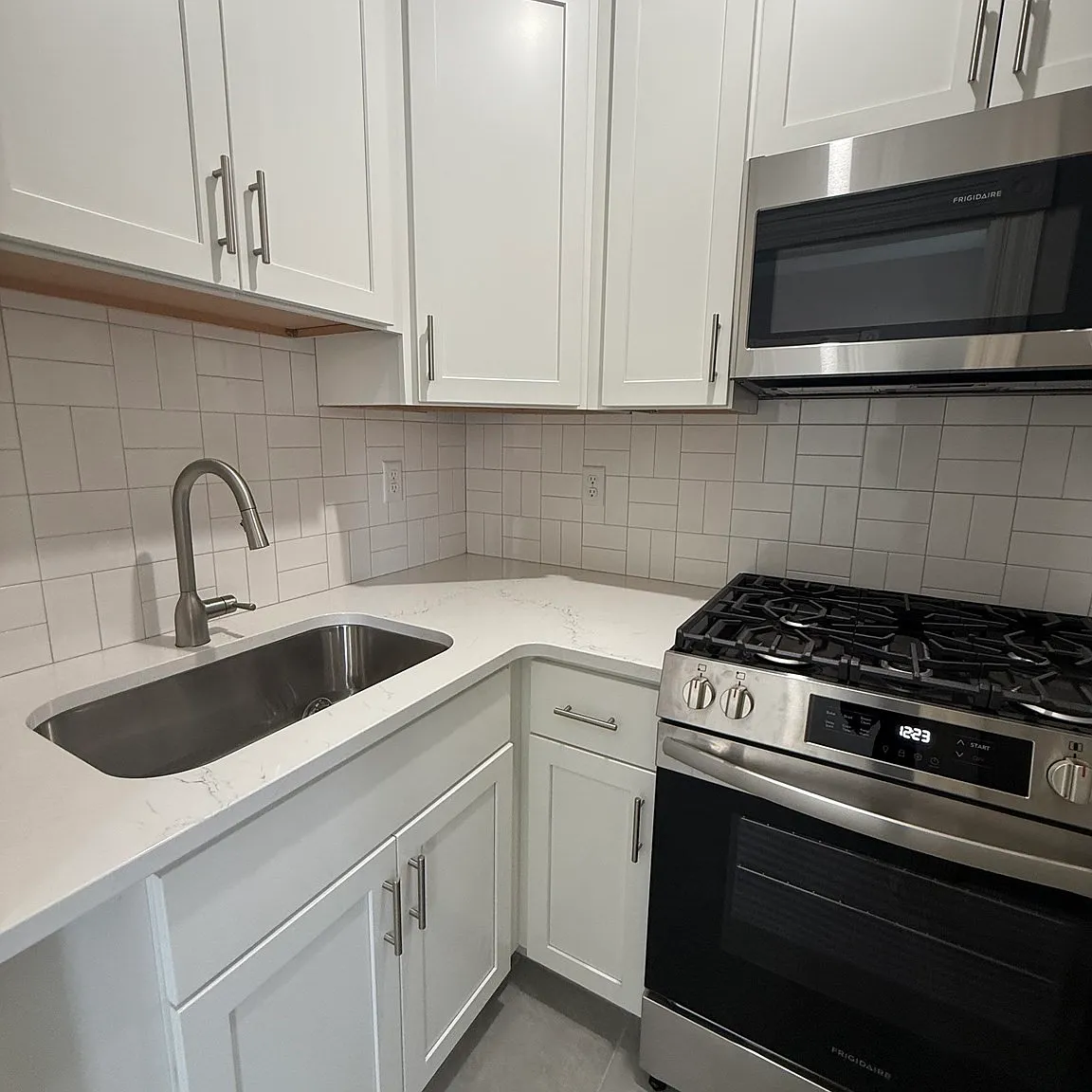 2 bed, 1011 sqft, $2,000 — Photo 3