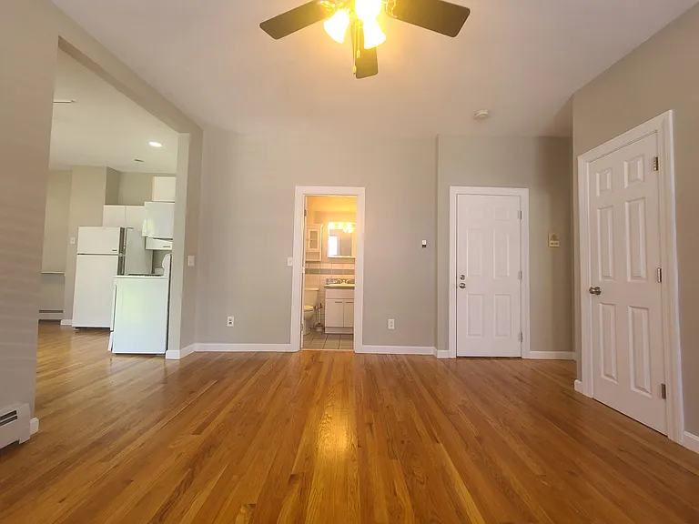 9 Vinton St #1 — Photo 10