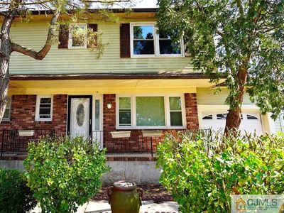 8 Delta Ct, North Brunswick, NJ, 08902