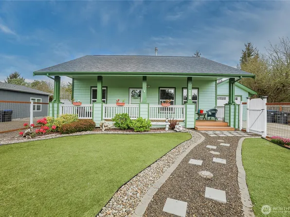 910 Beachcomber Court SW, Ocean Shores, WA 98569