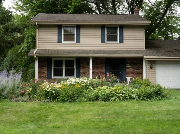 N81W14117 Titan COURT, Menomonee Falls, WI 53051