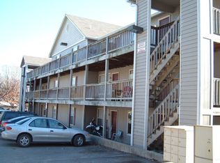 1712 Ohio St #D, Lawrence, KS 66044