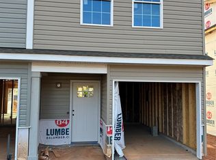 1030 10th Ave NE, Hickory, NC 28601