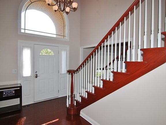 2nd image of 395 Monterey Dr