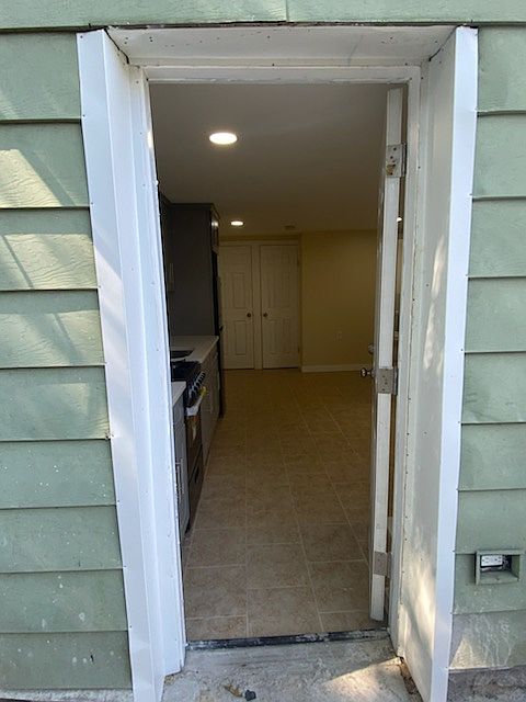 1st image of 14 S 14th Ave #1