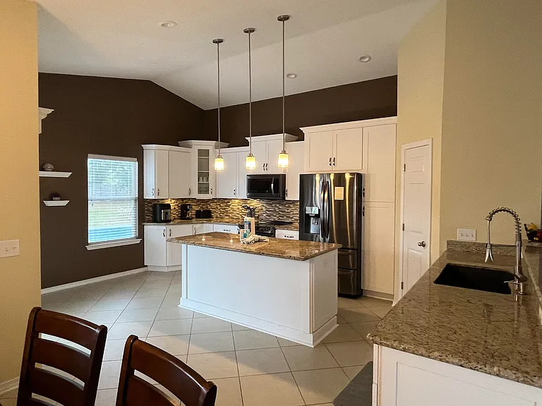 629 Batten Blvd — Photo 15