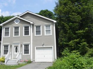 48 Elberta Ave, Trumbull, CT 06611