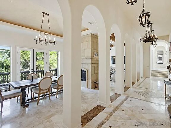 4th image of 11558 Creek Rd