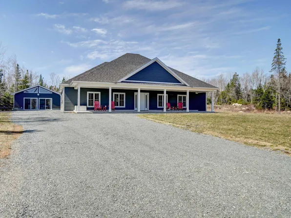 149 & 151 Silver Birch Dr, Halifax, NS B3Z 1A9