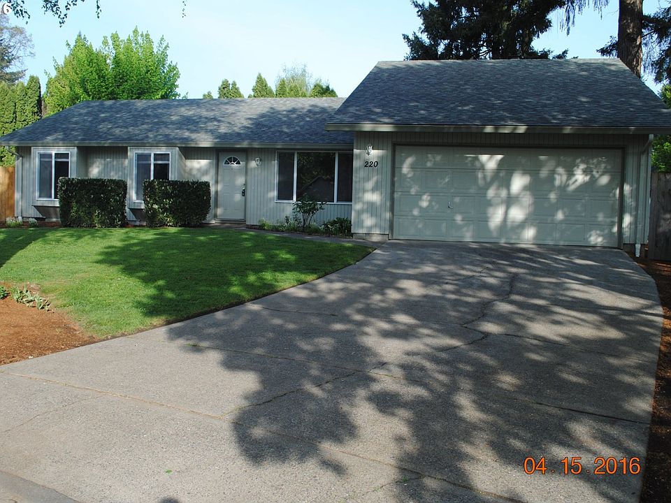 1st image of 220 NW Loan Pl