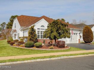 28 Arcadia Dr, Manchester, NJ 08759
