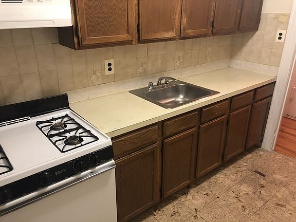 4th image of 4152 49th St APT 9