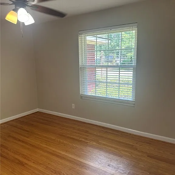 5201 Habersham St — Photo 17