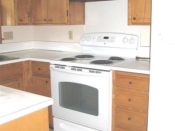 4th image of 1109 Willow Dr