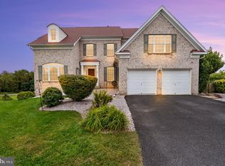 48 Field Crest Ct, Shepherdstown, WV 25443