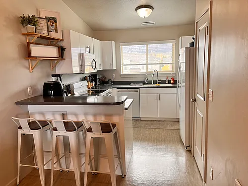 1004 N 1090 W #403 Photo 1