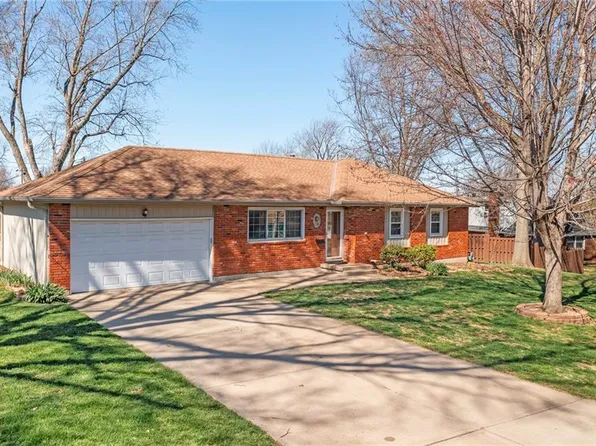 4728 Bond St, Shawnee, KS 66203