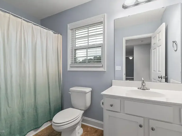 518 Everett Glades — Photo 31