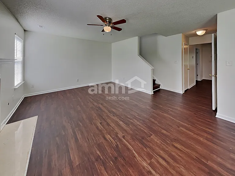 107 Daventry Pl — Photo 5