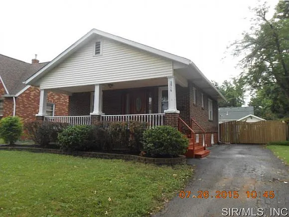 2516 Benton St photo 1