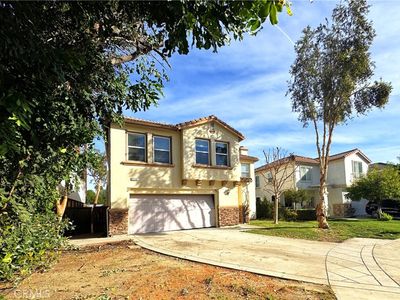 8240 Chamberlain Ln, Reseda, CA, 91335