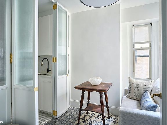 5th image of 419 E 57th St APT 9D