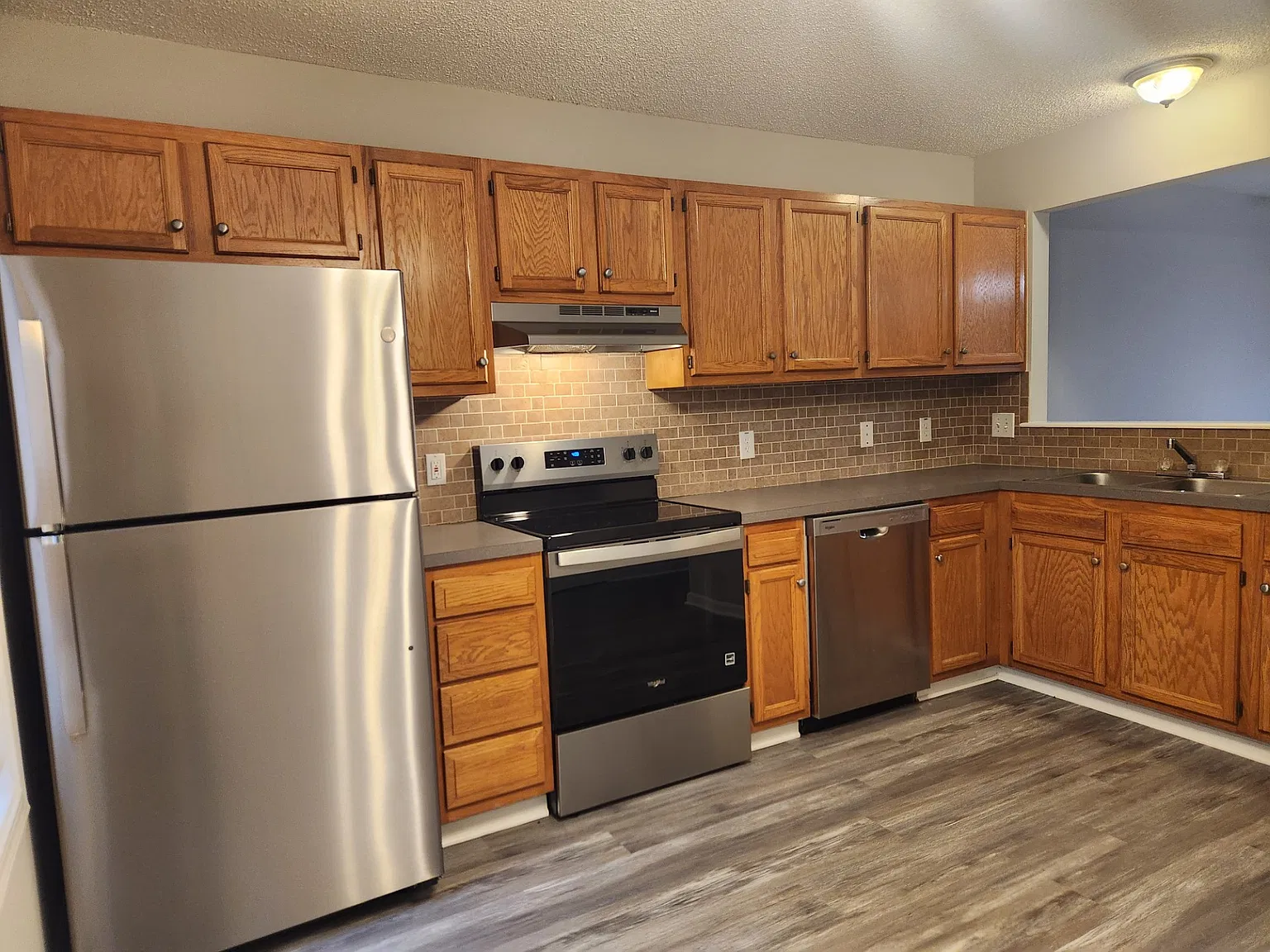 2 Bedroom Townhouse in Concord — Photo 4