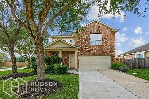 4 bed, 2.5 bath, 2317 sqft, $2,399 — Photo 1
