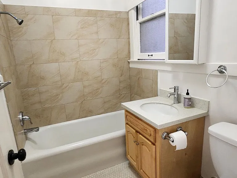 558 21st Ave — Photo 7