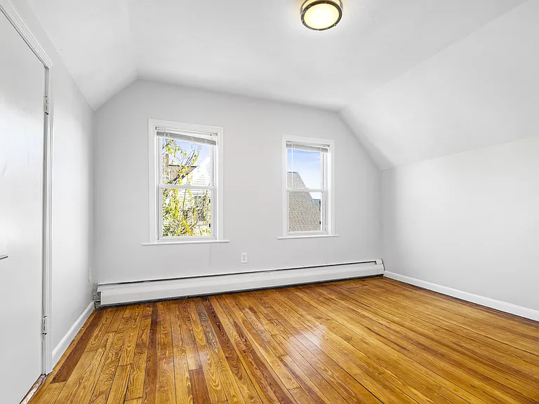 40 William St #1 — Photo 7