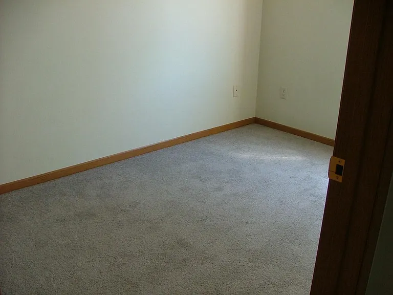 707 N Plum St — Photo 9