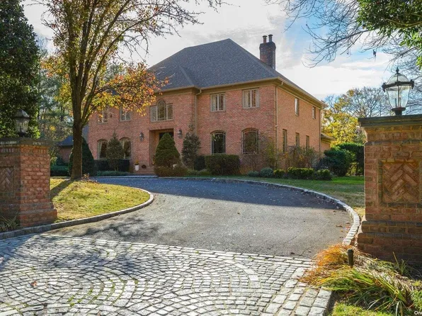 1 Hickory Drive, Old Brookville, NY 11545