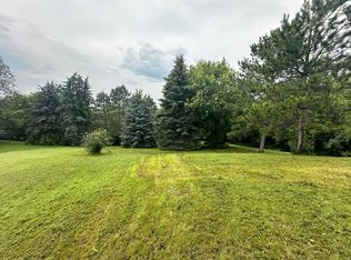 7200 Comstock Ln N, Maple Grove, MN 55311