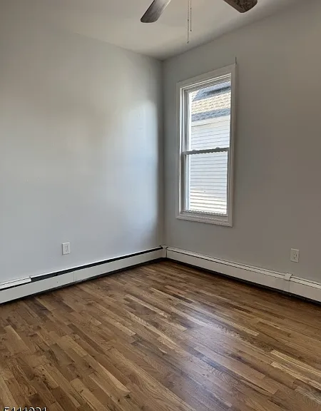 590 Hawthorne Ave #1 — Photo 11