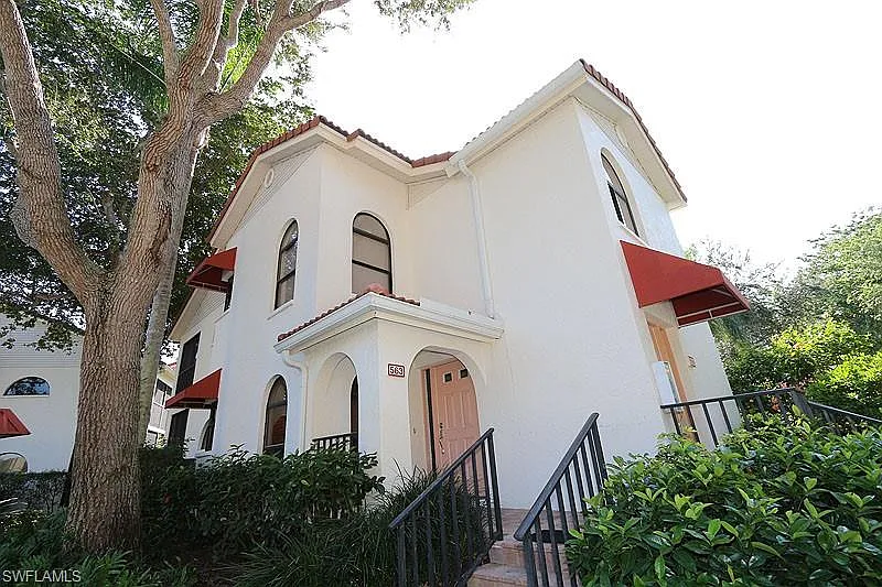 Pelican Bay — Photo 1