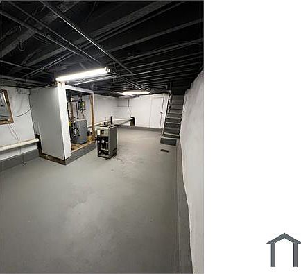 5th image of 2837 N Lawrence St