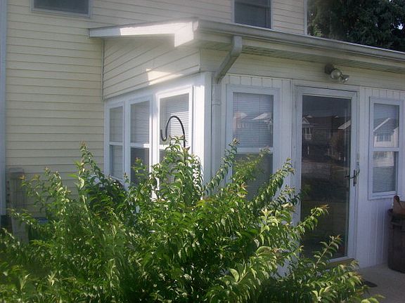 2nd image of 2208 Weston Way