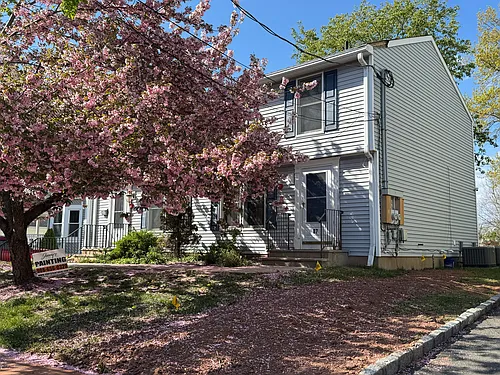85-87 Fairview Ave Photo 1