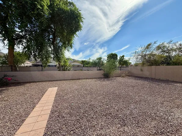 1017 E Pedro Rd, Phoenix, AZ 85042