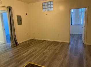 333 N 10th St APT B, Philadelphia, PA 19107