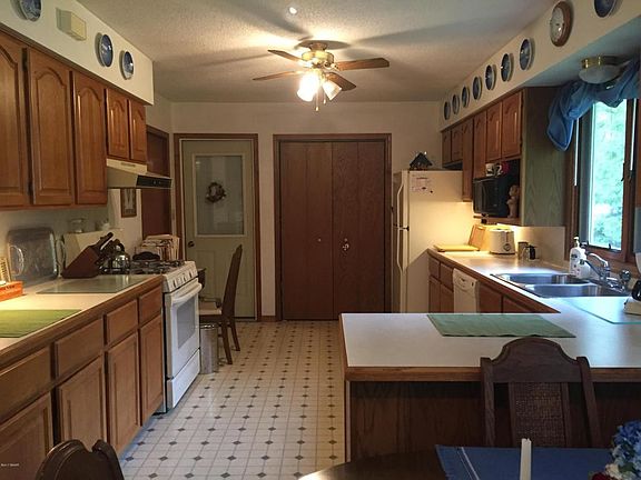3rd image of 5753 Oakwood Ter NW