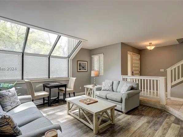 125 Shipyard Dr APT 119, Hilton Head Island, SC 29928