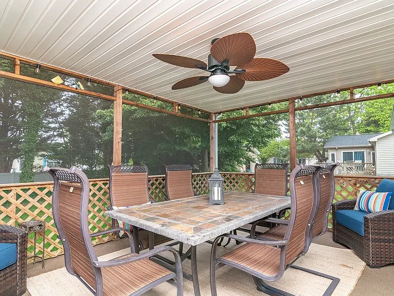 18 Bryn Mawr Dr — Photo 41