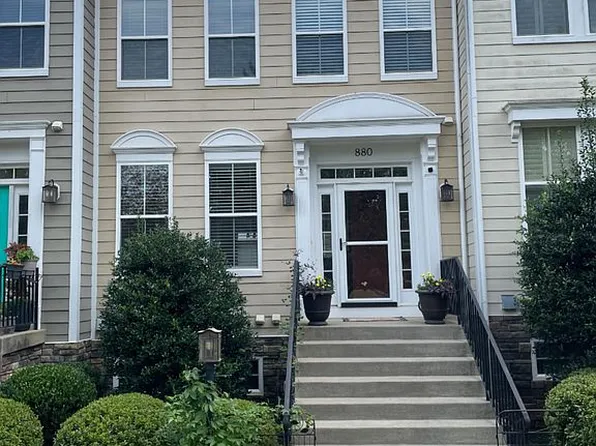 880 Belvedere Blvd, Charlottesville, VA 22901