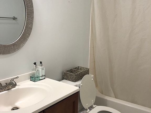 5th image of 777 N Macquesten Pkwy #3